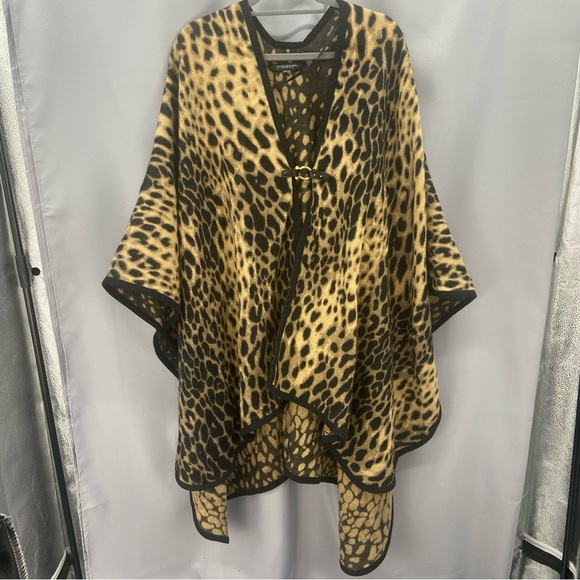 Andrew Marc Sweaters - Andrew Marc Leopard Animal Print Oversized Blanket Cape / Poncho one size